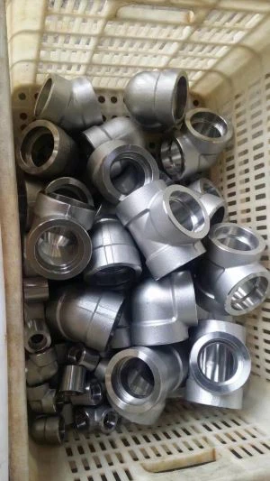 ASME SA - 182  ASTM A 182  F 316 L Socket Weld Tee